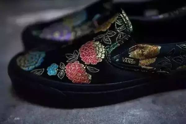 大牌们,求你们放过那只鸡!