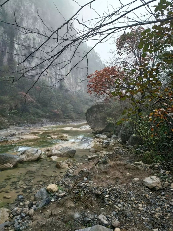 山清水秀青龙峡视频,山清水秀青龙峡