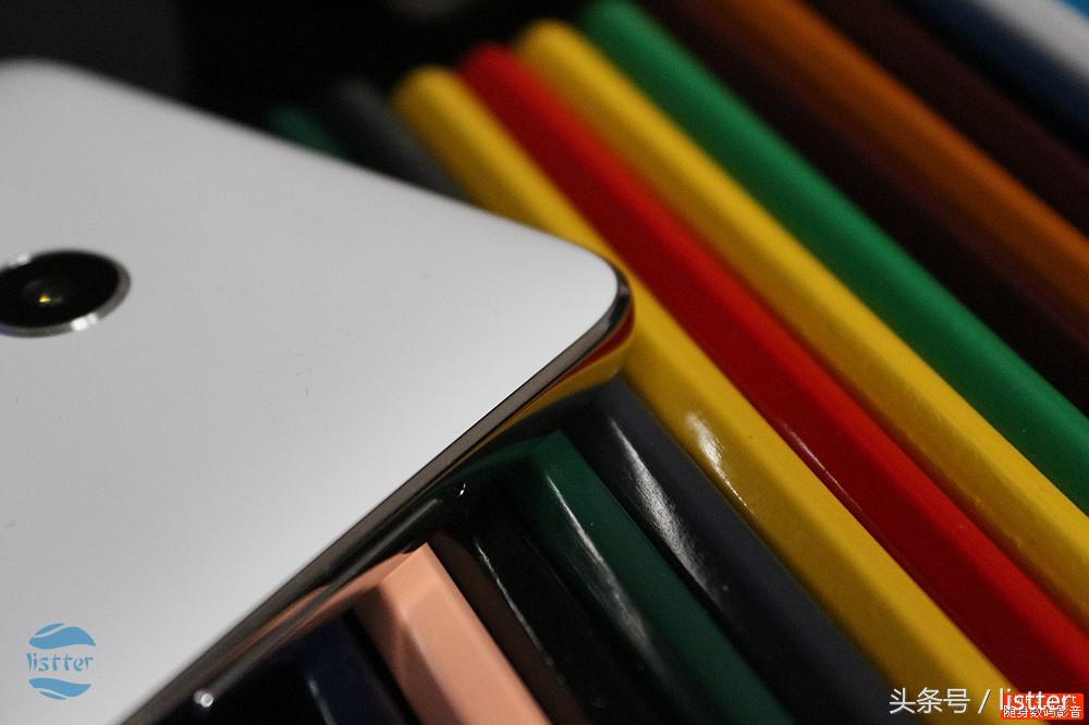 为信仰充值究竟值不值?看镜面不锈钢版锤子M1L测评