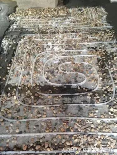 据说这样施工的地暖送人都没人要!