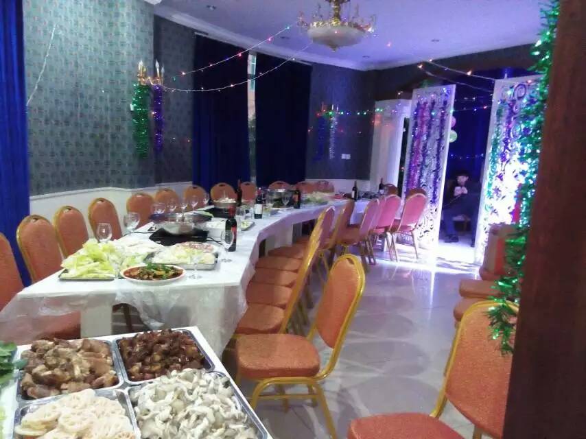 开一家大型轰趴馆,开一家轰趴馆挣钱吗