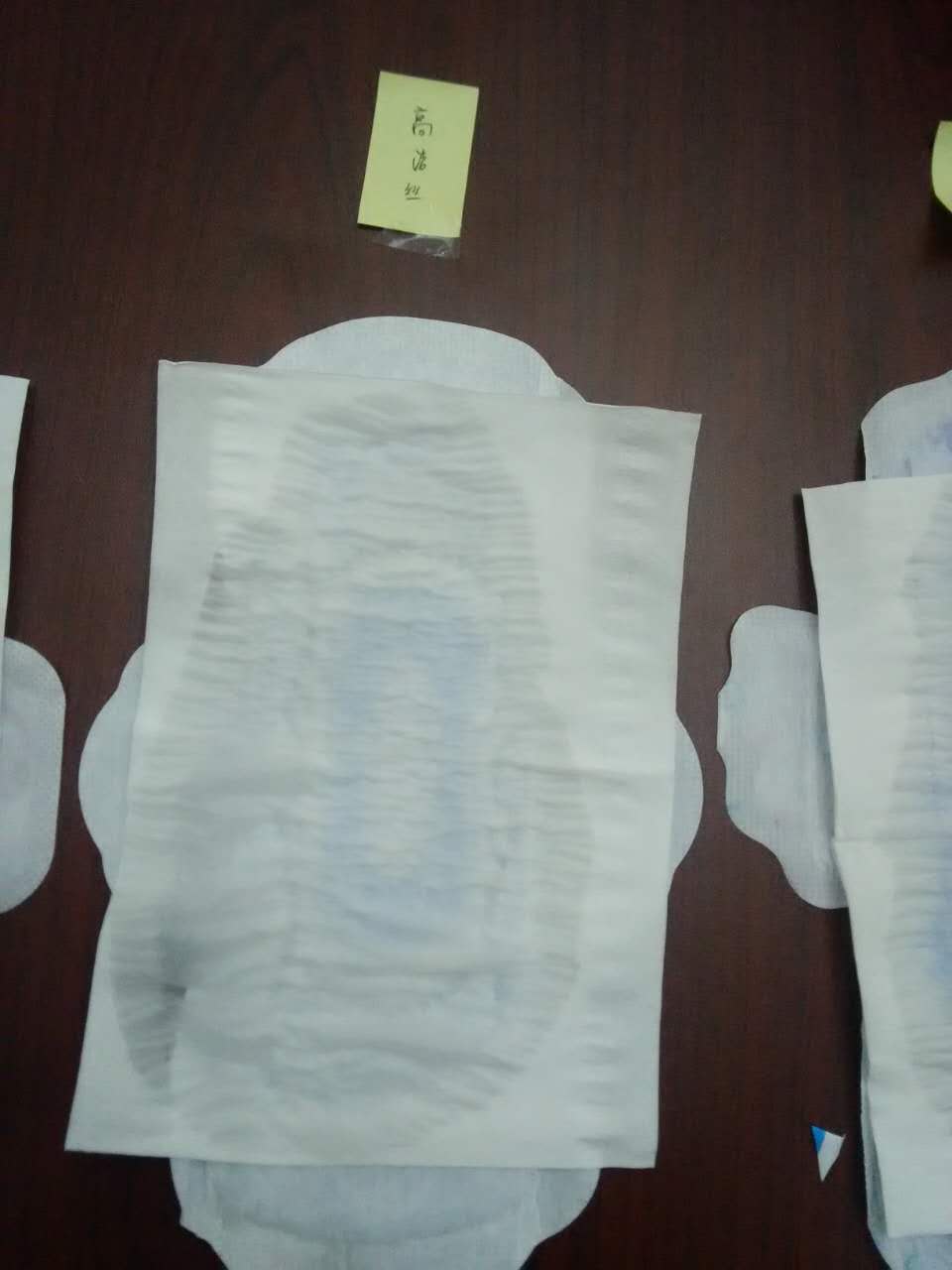 女生卫生巾大礼包,全网最火最全二十种卫生巾测评