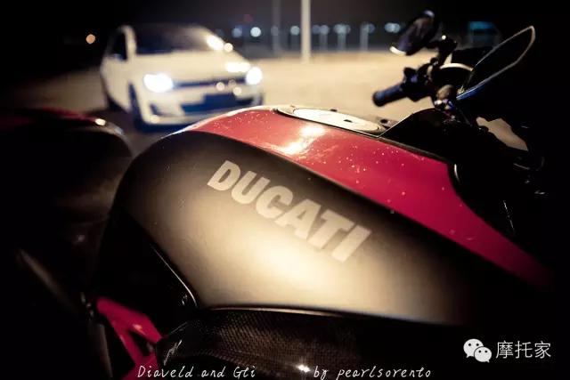 杜卡迪大魔鬼摩托测评,杜卡迪diavel1260和1260s的区别