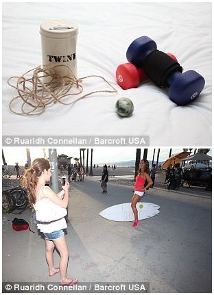 这个自创“马赛克”举重*法大**的美女,吊着各样重物环游了世界