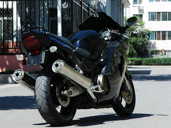 一代经典老款摩托车满满的回忆,摩托车一代经典情怀