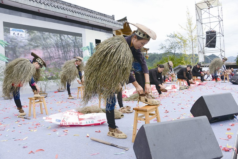 西部刀手,行走于中国道教神山四川洪雅瓦屋山,暗藏杀伐之气!