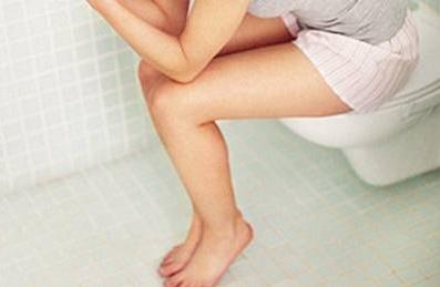 产后痔疮便血疼痛吗,母猪产后便血怎么治