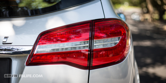 哈弗h8值得购买吗,此地无垠评测新款哈弗h8