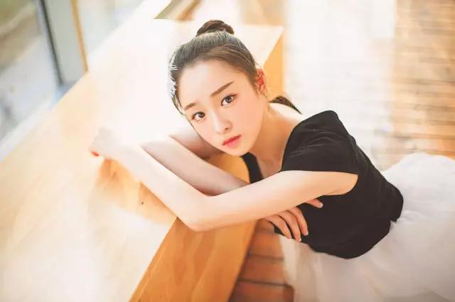 校花驾到：西安小华妃，淡雅脱俗森女系校花赵媛媛