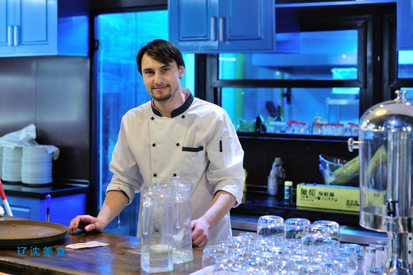 罗马尼亚大厨巴丘的美食厨房