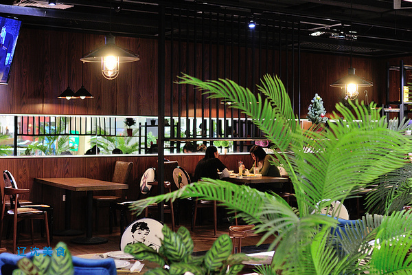 罗马尼亚大厨巴丘的美食厨房