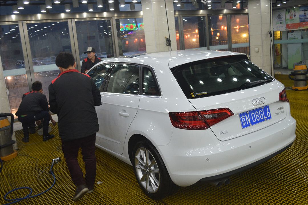 新年给爱车穿一层新衣，潇洒车镀晶体保护爱车