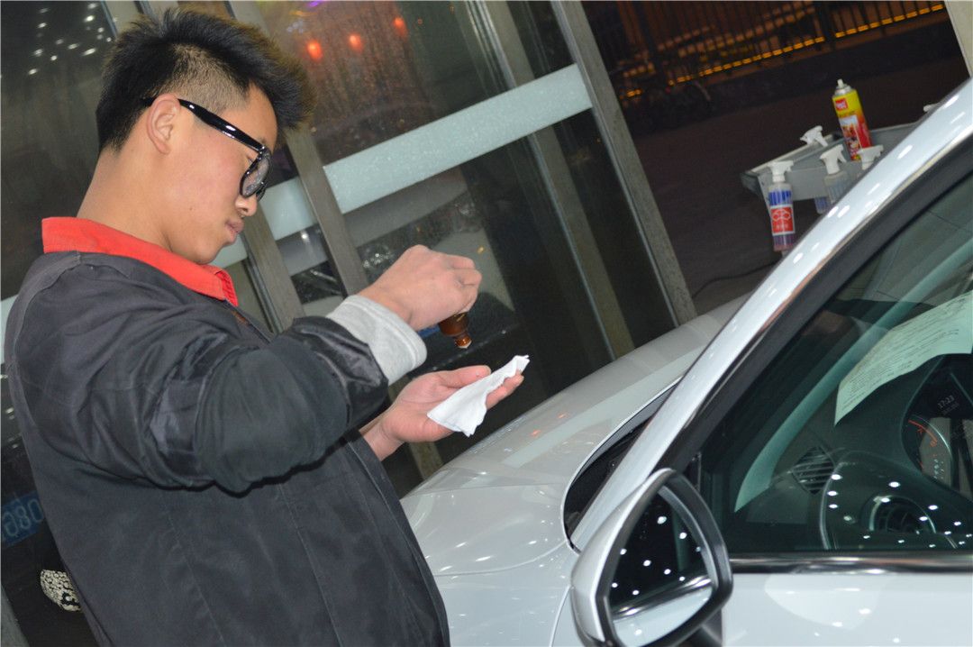 新年给爱车穿一层新衣，潇洒车镀晶体保护爱车