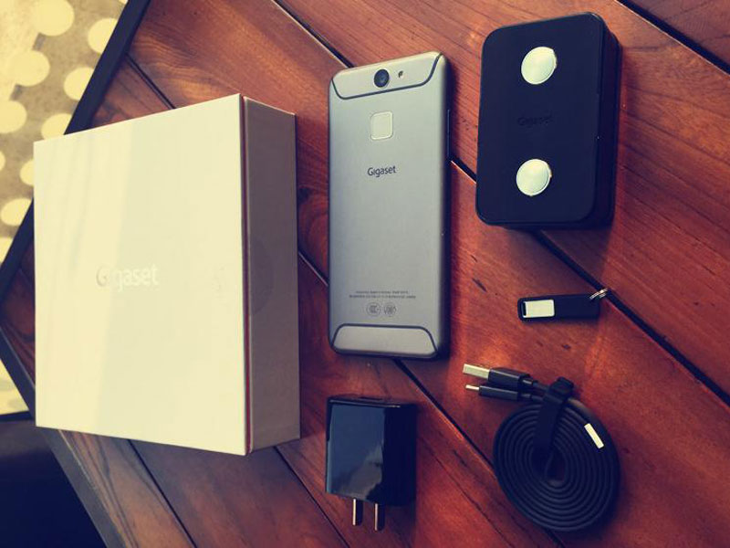 十大经典格莱美视频,第58届格莱美开幕曲