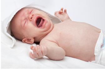 宝宝大便有血丝会是严重疾病嘛,宝宝拉粘液带血丝必须吃抗生素吗