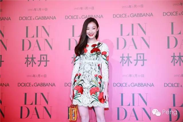 哭着喊回前女友，也阻止不了冯绍峰恋少女啊！但，谁在乎啊