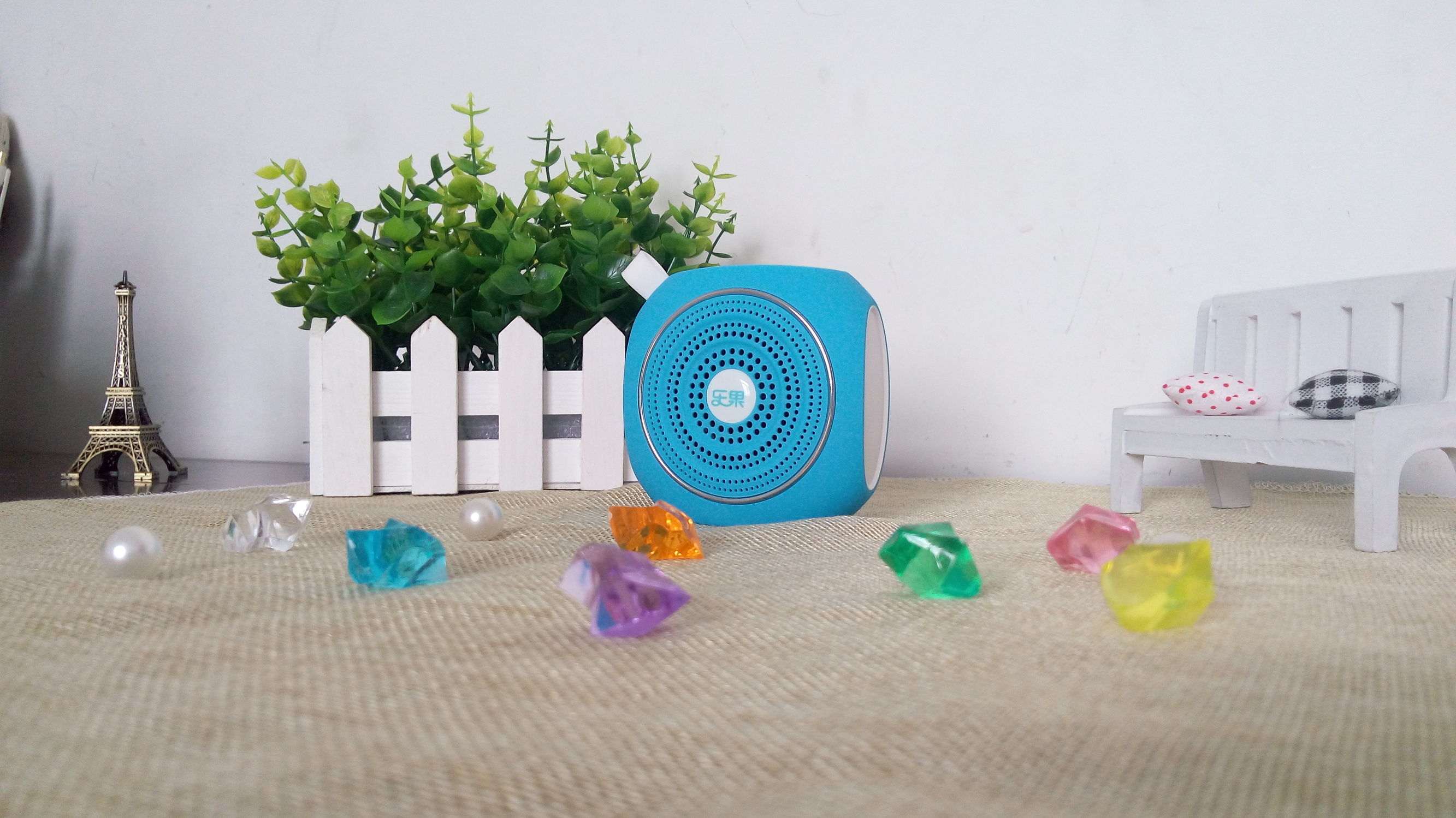 蓝牙音箱小钢炮小巧玲珑,又小又可爱时尚蓝牙音箱