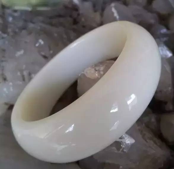 和田玉贵州罗甸玉,和田玉遇到的奇葩问题