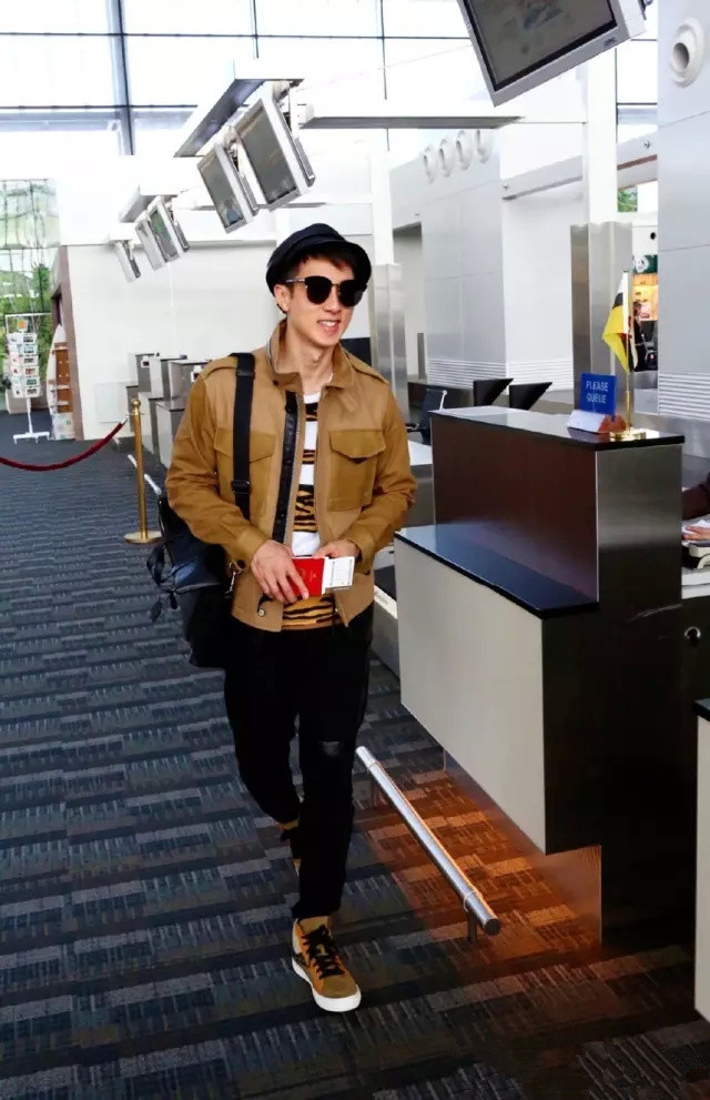 你以为只会做包的Coach，人家的衣服早就美翻天了！