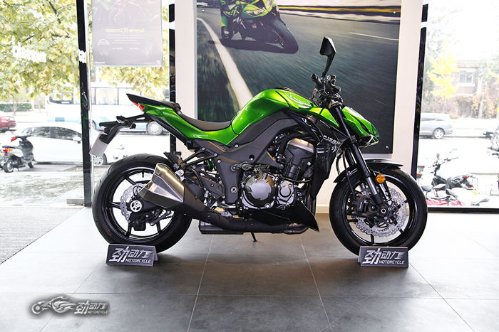 杜卡迪monster950对比川崎z1000,动力十足的川崎