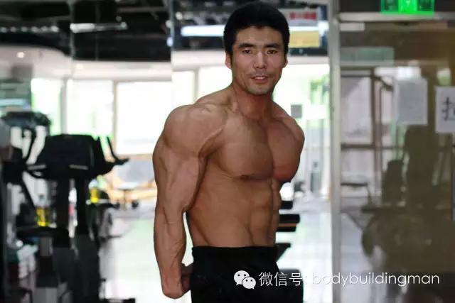 健美获得最高的奖项,健美夺冠时刻