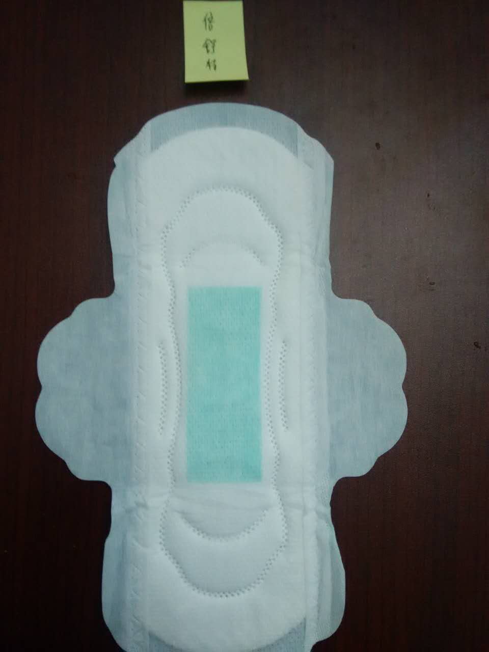 女生卫生巾大礼包,全网最火最全二十种卫生巾测评