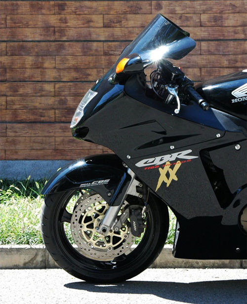 一代经典老款摩托车满满的回忆,摩托车一代经典情怀