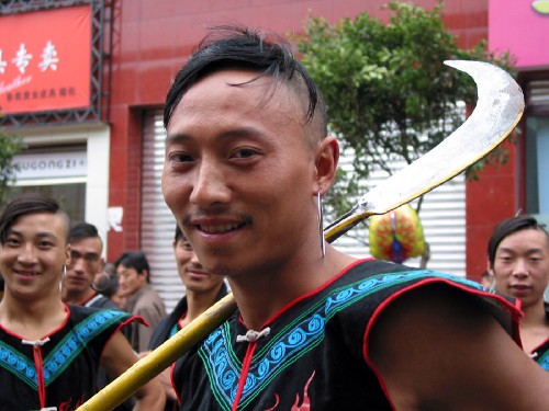 西部刀手,行走于中国道教神山四川洪雅瓦屋山,暗藏杀伐之气!