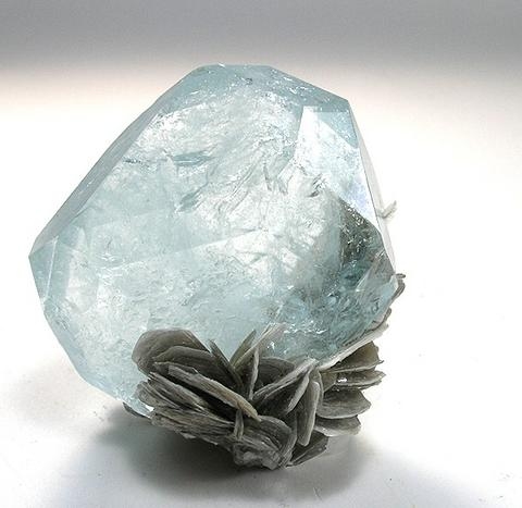 对健康有好处的水晶有哪些,什么水晶对身体健康好