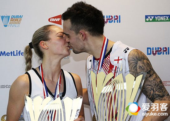 男生羽毛球球拍推荐性价比高,羽毛球球拍推荐男士