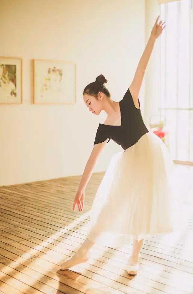 校花驾到：西安小华妃，淡雅脱俗森女系校花赵媛媛