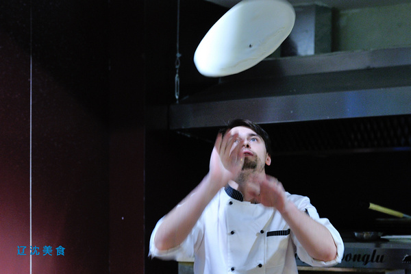 罗马尼亚大厨巴丘的美食厨房