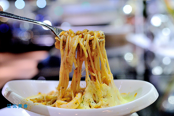 罗马尼亚大厨巴丘的美食厨房