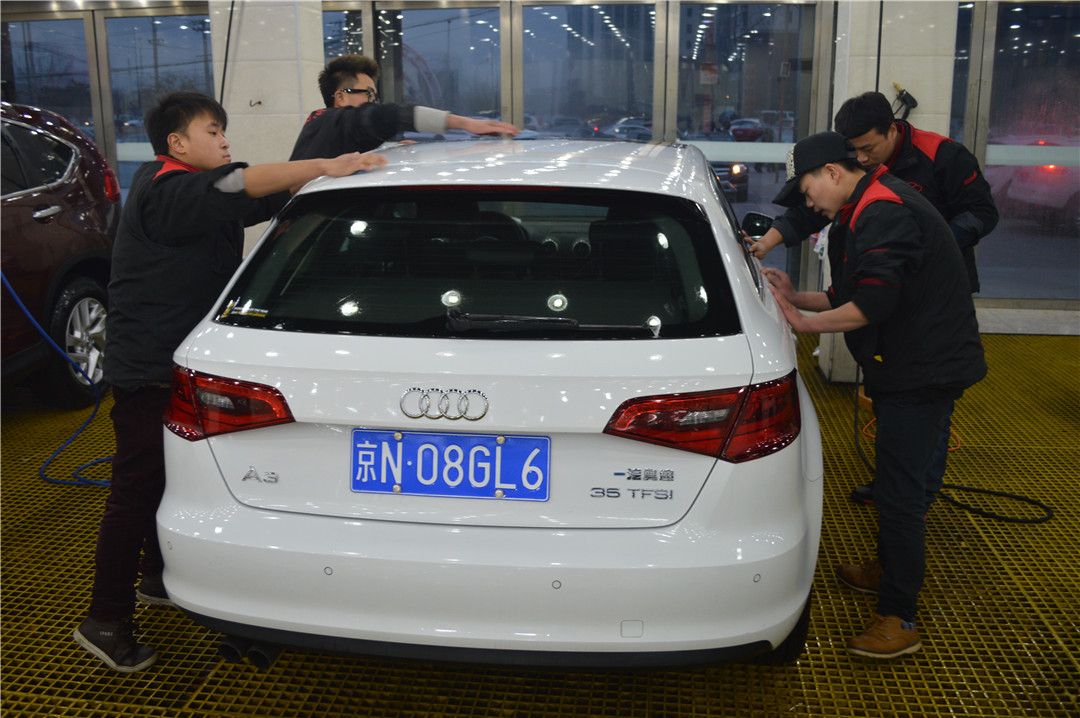 新年给爱车穿一层新衣，潇洒车镀晶体保护爱车