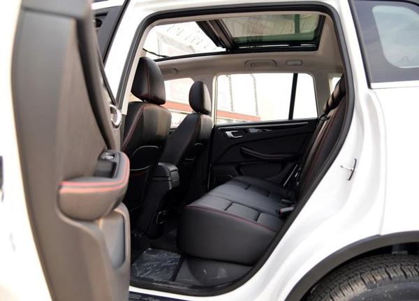 评价众泰大迈,为什么众泰大迈x5那么便宜