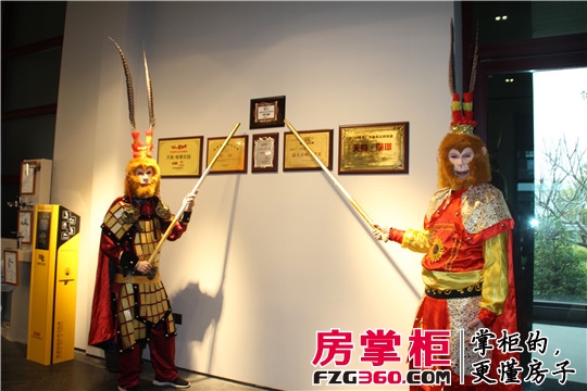 杭州真假美猴王隐藏的真相,新疆真假美猴王