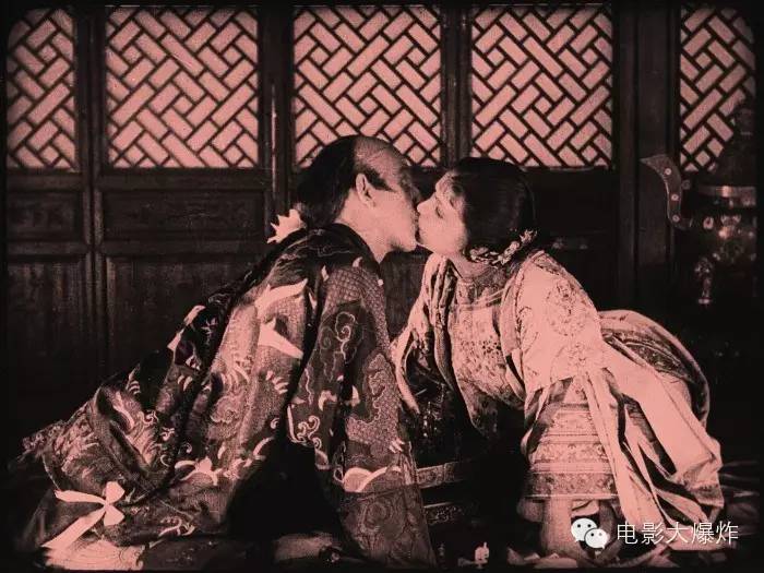 以最高艺术逼格，观看一部将近百年前的鬼片，这事得了解一下