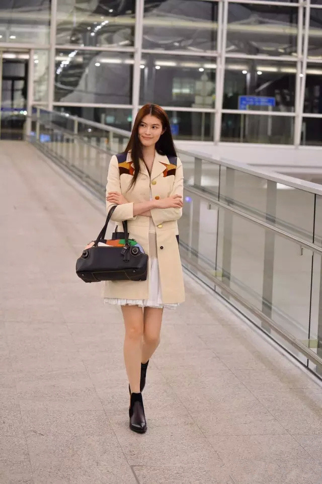 你以为只会做包的Coach，人家的衣服早就美翻天了！