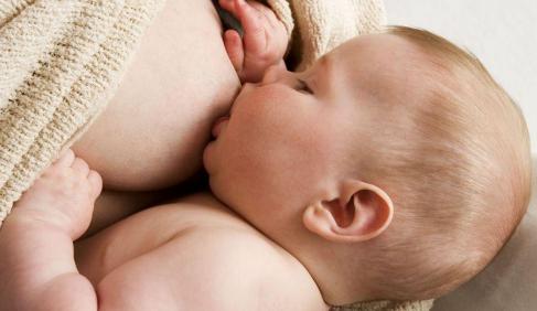 职场妈妈上班后如何正确背奶,职场妈妈怎样进行母乳喂养