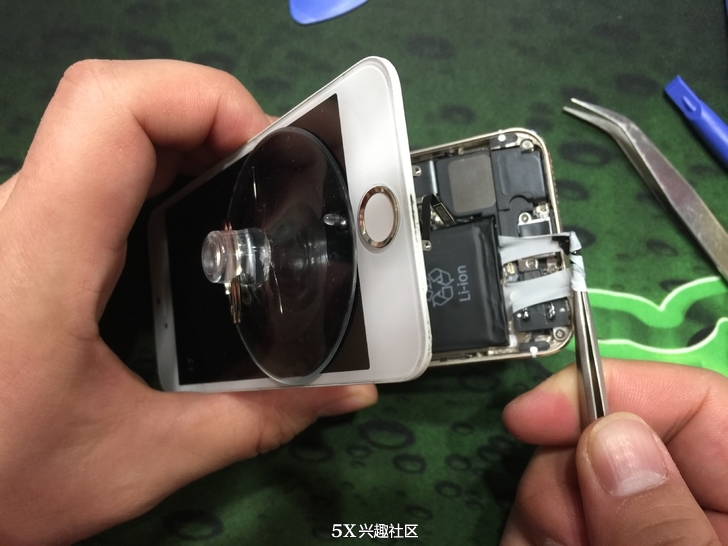 怎样给苹果5s换屏,苹果5s换电池详细教程