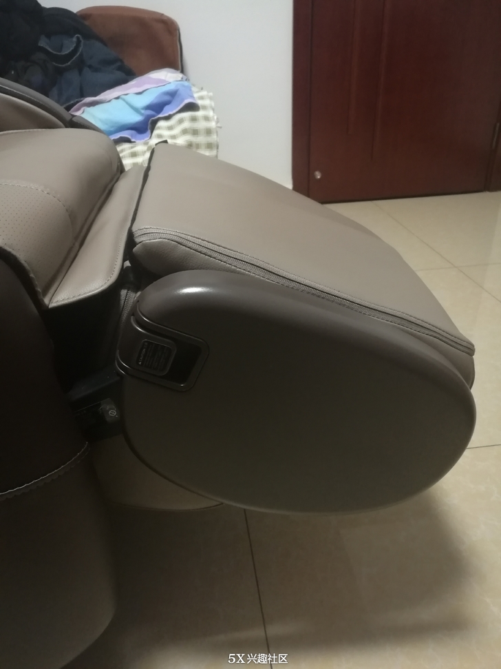 家里买按摩椅到底实用不实用,买完按摩椅后悔不