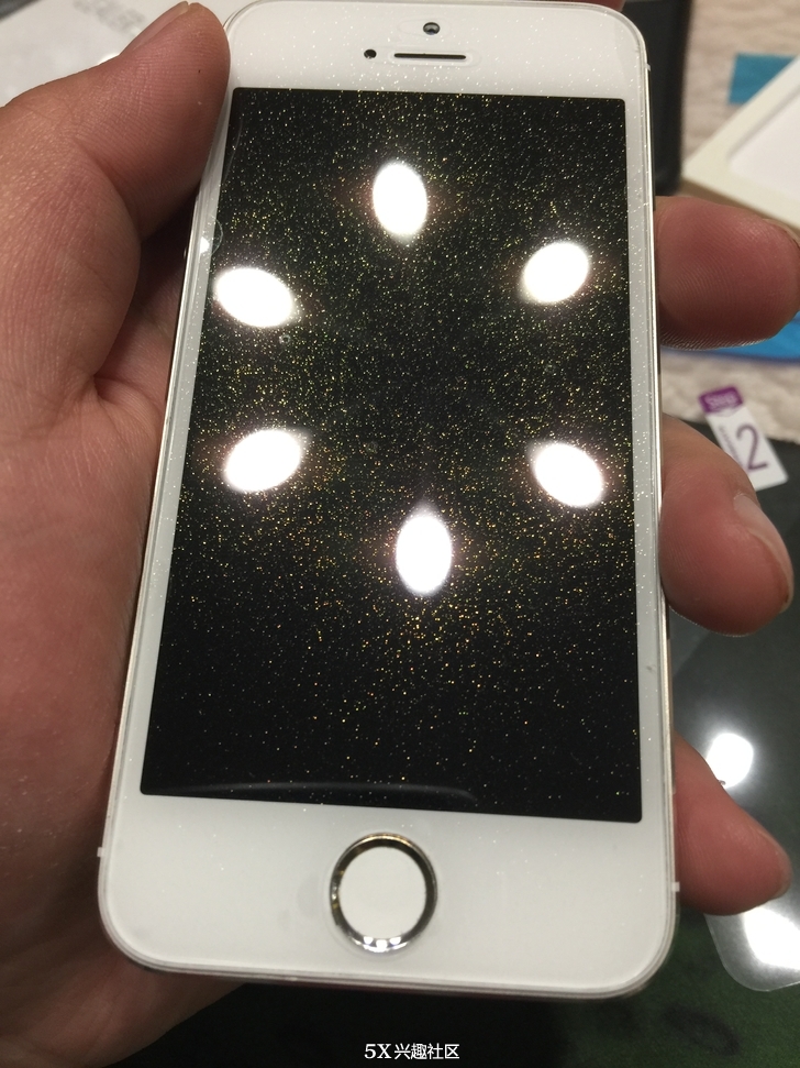 怎样给苹果5s换屏,苹果5s换电池详细教程