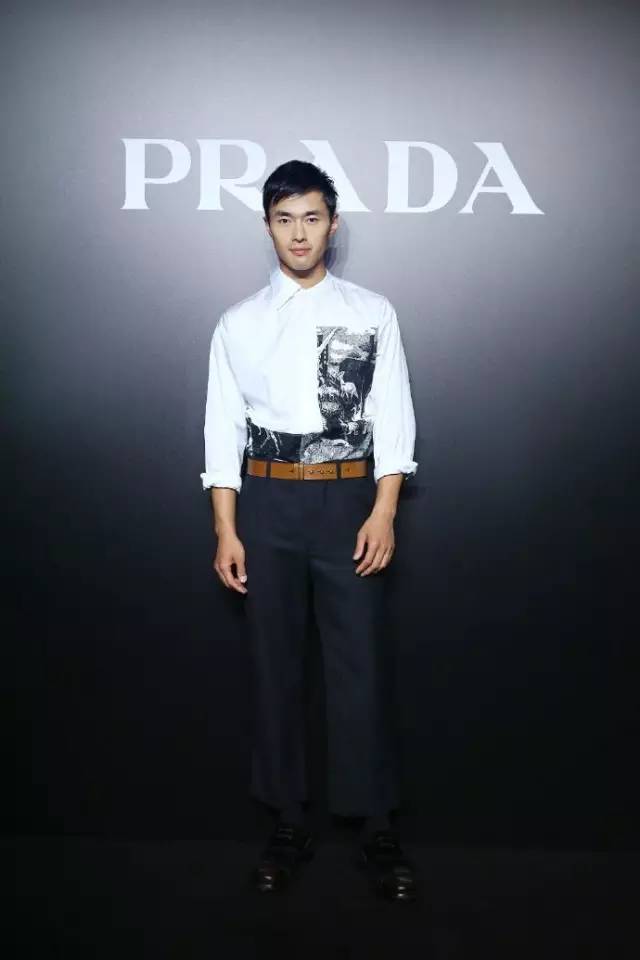 涓浗妯$壒璧电韬珮 (涓浗妯$壒璧电韬珮澶氬皯)