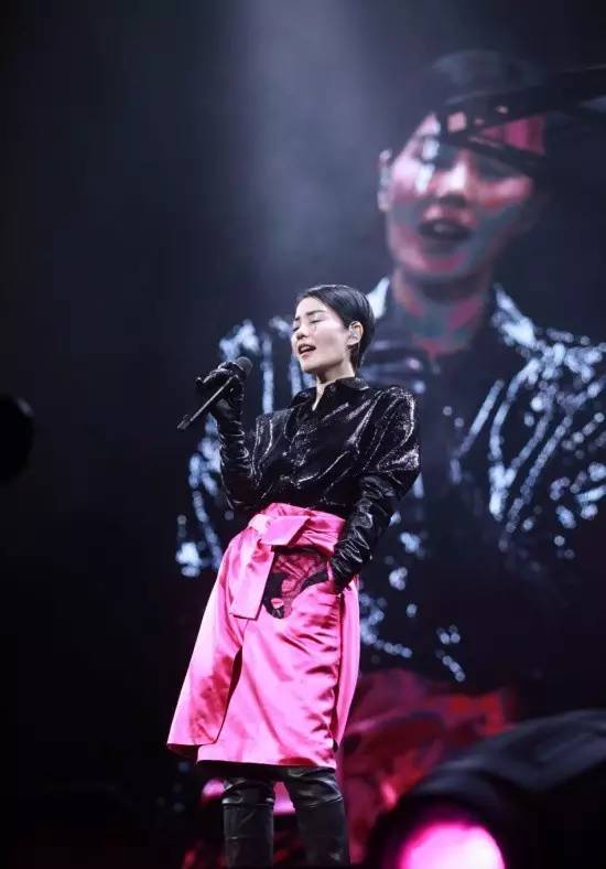 闃跨缁忓吀瑙嗛,闃跨绉嬬殑鏃跺皻鐢熸椿