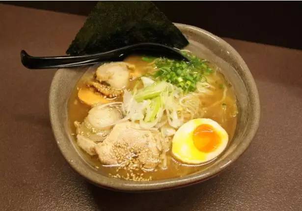 你真的了解博洛尼吗,你真的了解麻辣烫吗