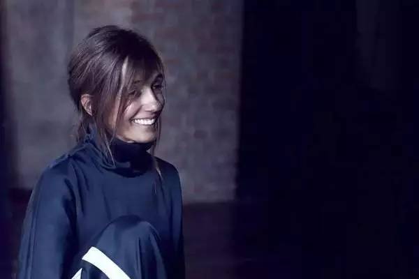 闃跨缁忓吀瑙嗛,闃跨绉嬬殑鏃跺皻鐢熸椿