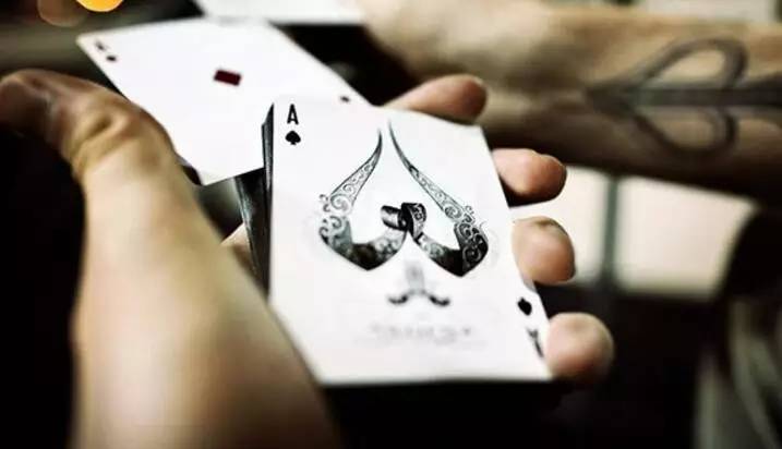 2016年最贵贺岁片刚收场：坐庄套路从股市玩到了王菲演唱会，不幸的是，玩崩盘了！