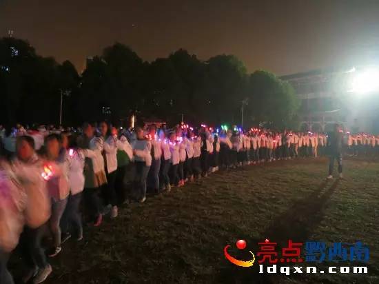 兴义八中跨年篝火晚会准备,兴义万峰林过年篝火晚会