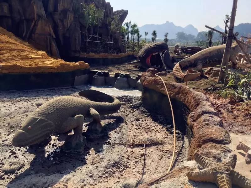 侏罗纪公园中的恐龙,侏罗纪水上乐园出现真实恐龙