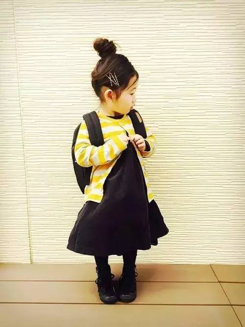日本萌娃童装走秀,日系小童装潮流搭配